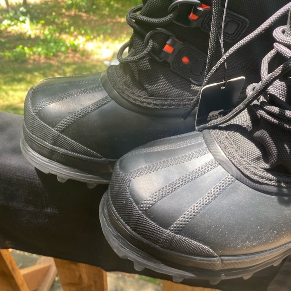 NEW Sorel Glacier XT Snow Boot - Picture 10 of 13